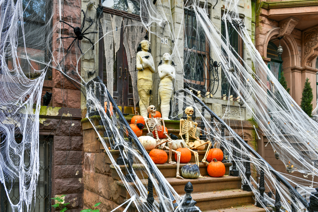 Outdoor helloween decoration
